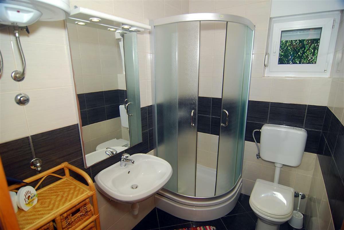 Apartman Luca Appartement Zečevo Buitenkant foto